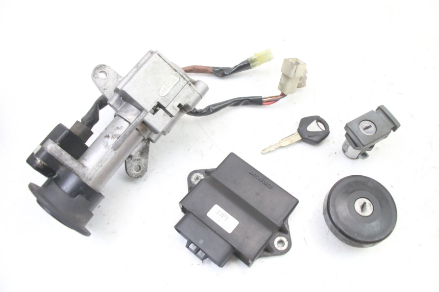 photo de KIT SERRURE CLE CDI NEIMAN YAMAHA X-MAX XMAX ABS 250 (2010 - 2014)