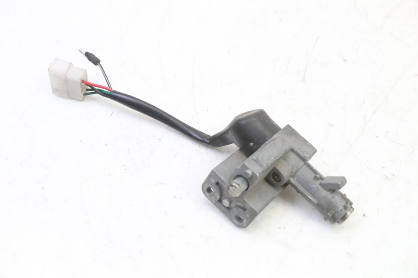 photo de KIT SERRURE CLE NEIMAN KYMCO AGILITY 4T 50 (2005 - 2018)