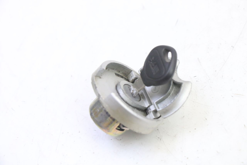 photo de KIT SERRURE CLE NEIMAN KYMCO AGILITY 4T 50 (2005 - 2018)