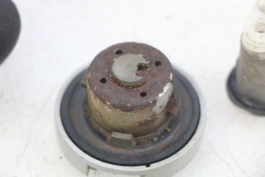photo de KIT SERRURE CLE NEIMAN BAOTIAN BT 49 QT-9 50 (2006 - 2010)