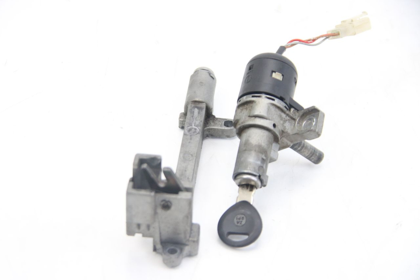 photo de KIT SERRURE CLE NEIMAN MBK BOOSTER NEXT GENERATION 50 (2004 - 2007)