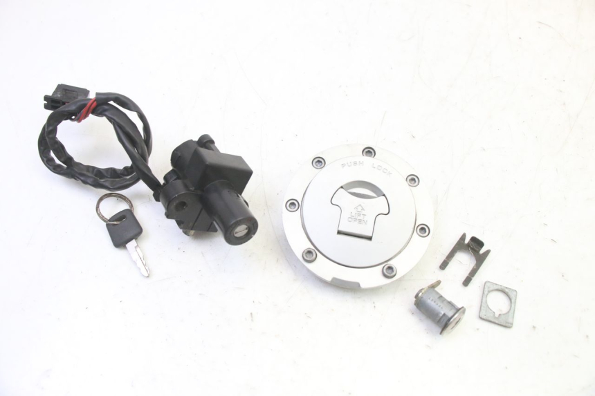 photo de KIT SERRURE CLE NEIMAN HONDA CBR RR FIREBLADE 900 (1992 - 1994)