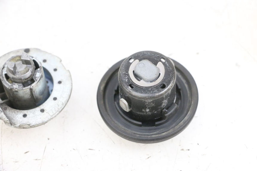 photo de KIT SERRURE CLE NEIMAN PIAGGIO FLY 4T 50 (2013 - 2017) - Zoom état d’usage