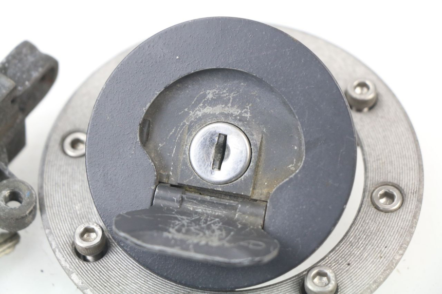 photo de KIT SERRURE CLE NEIMAN SUZUKI GSF N BANDIT 600 (1996 - 1999) - Vue produit