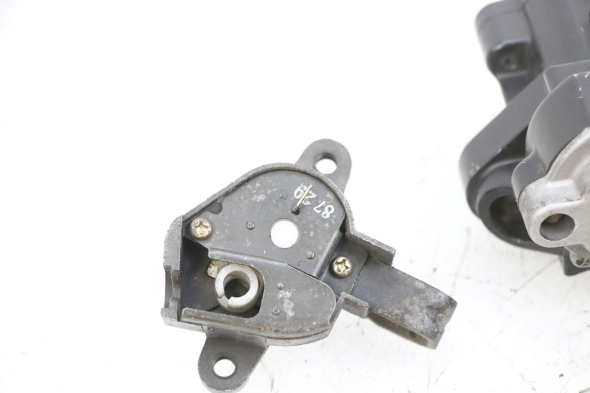 photo de KIT SERRURE CLE NEIMAN SUZUKI GSF N BANDIT 600 (1996 - 1999) - Autre angle de vue