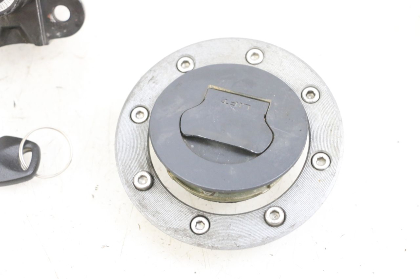 photo de KIT SERRURE CLE NEIMAN SUZUKI GSF N BANDIT 600 (1996 - 1999) - Vue d’ensemble