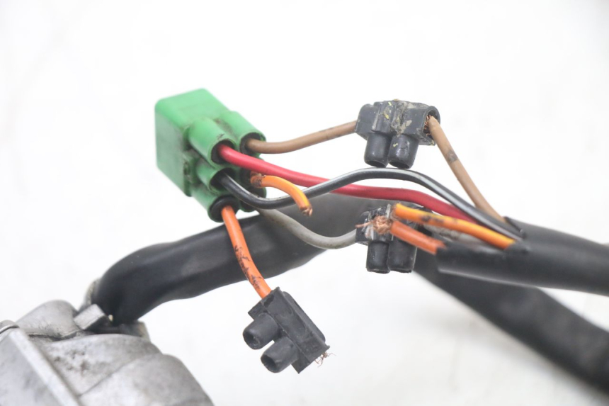 photo de KIT SERRURE CLE NEIMAN SUZUKI GSF S BANDIT 600 (2000 - 2004) - Vue d’ensemble