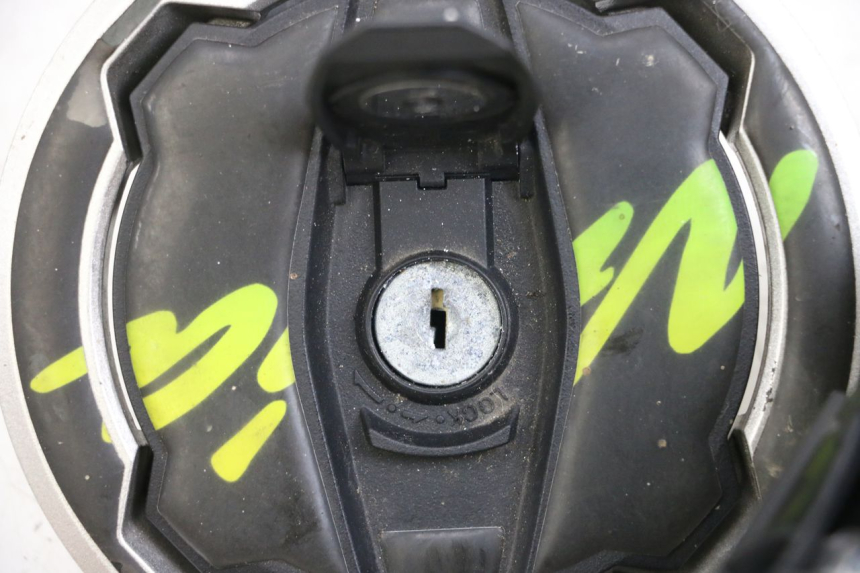 photo de KIT SERRURE CLE NEIMAN KAWASAKI NINJA 400 (2018 - 2023)