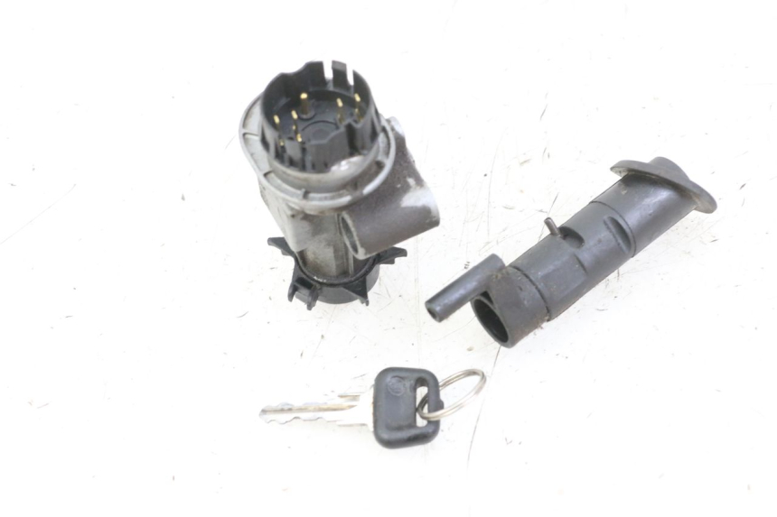 photo de KIT SERRURE CLE NEIMAN PEUGEOT LUDIX ONE 50 (2005 - 2008) - Points de fixation