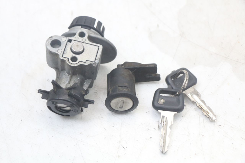 photo de KIT SERRURE CLE NEIMAN PEUGEOT SPEEDFIGHT 100 (1997 - 2007)