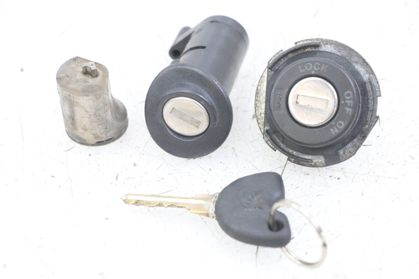 photo de KIT SERRURE CLE NEIMAN PIAGGIO LIBERTY 125 (2009 - 2013)