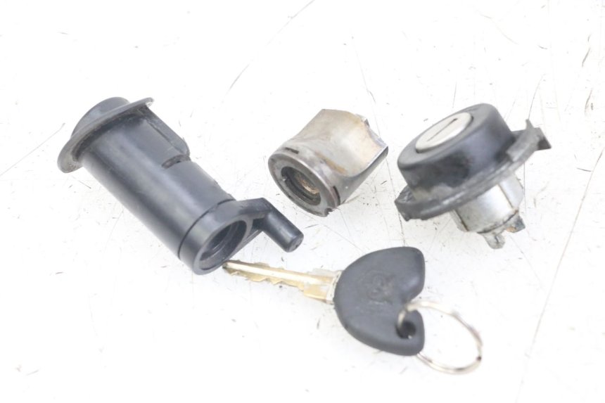 photo de KIT SERRURE CLE NEIMAN PIAGGIO LIBERTY 125 (2009 - 2013)