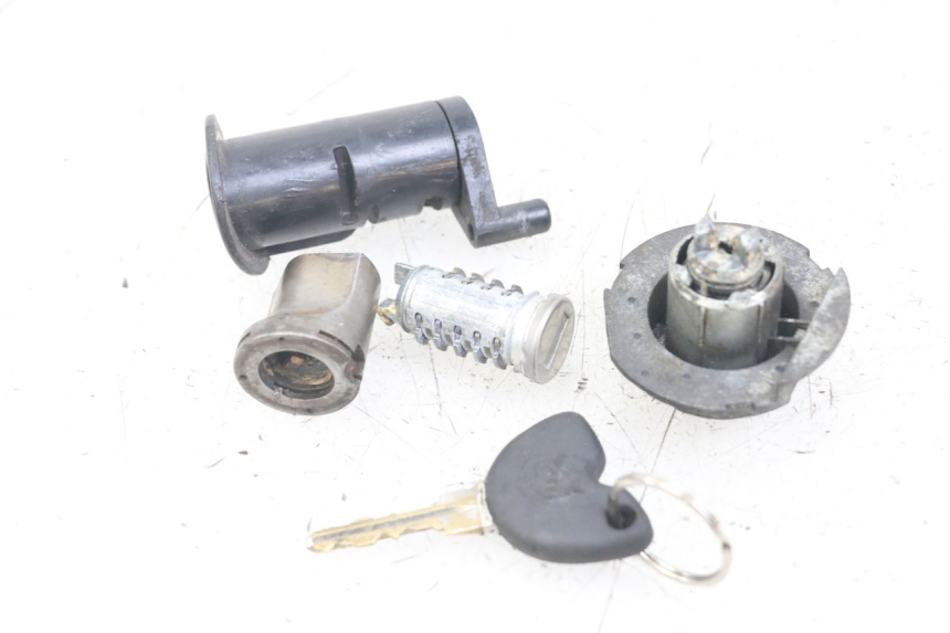 photo de KIT SERRURE CLE NEIMAN PIAGGIO LIBERTY 125 (2009 - 2013)