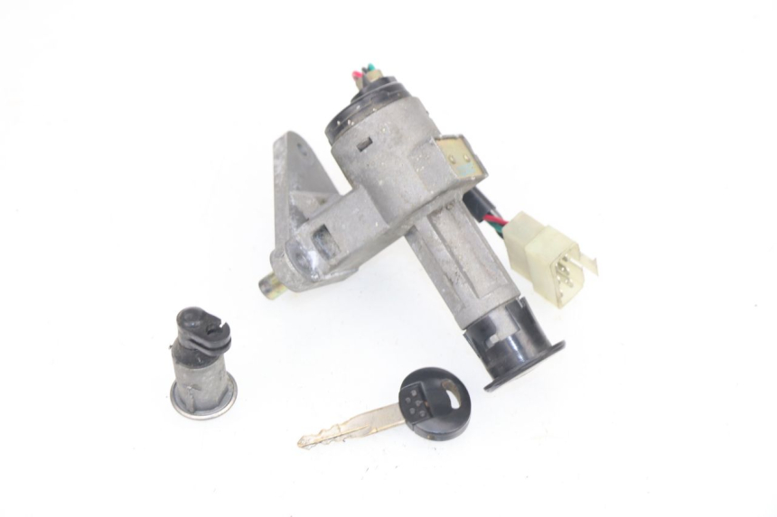 photo de KIT SERRURE CLE NEIMAN PEUGEOT SUM UP 125 (2008 - 2013) - Autre angle de vue