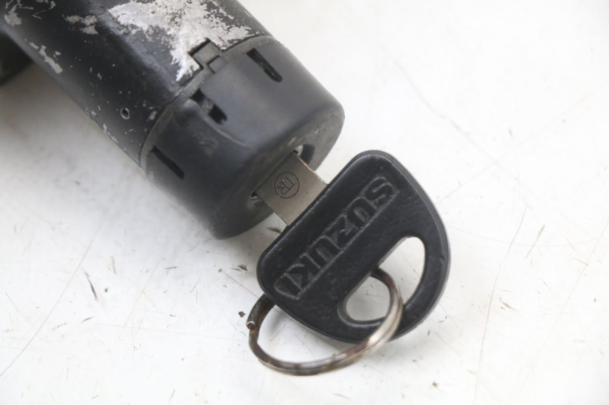 photo de KIT SERRURE CLE NEIMAN SUZUKI GSX E 250 (1982 - 1983)