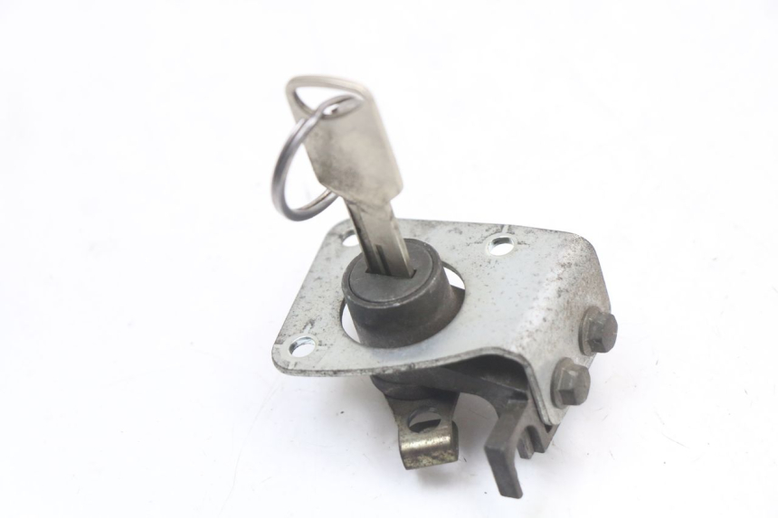 photo de KIT SERRURE CLE NEIMAN SUZUKI GZ MARAUDER 125 (1998 - 2004)