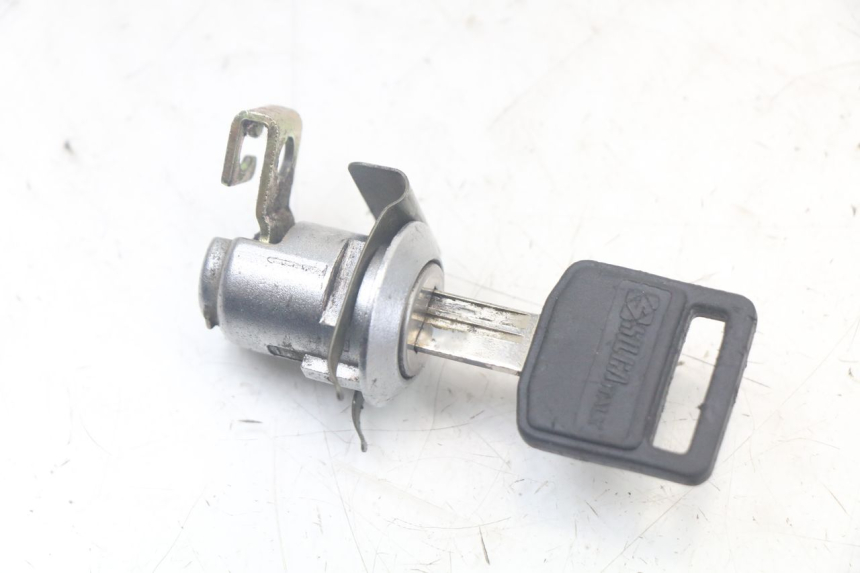photo de KIT SERRURE CLE NEIMAN SUZUKI SV N 650 (1999 - 2002)