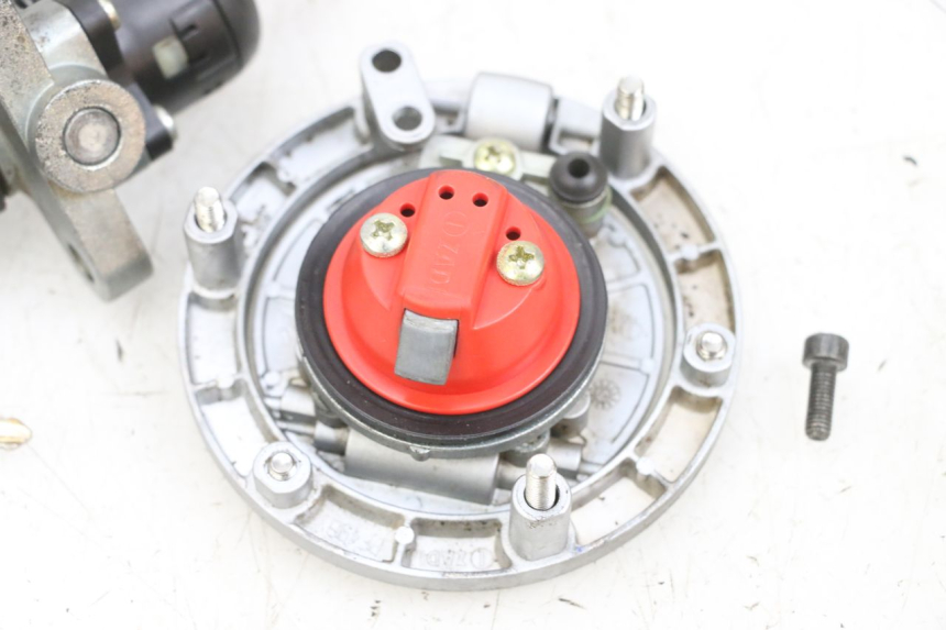 photo de KIT SERRURE CLE NEIMAN YAMAHA TZR 50 (2008 - 2016) - Vue d’ensemble