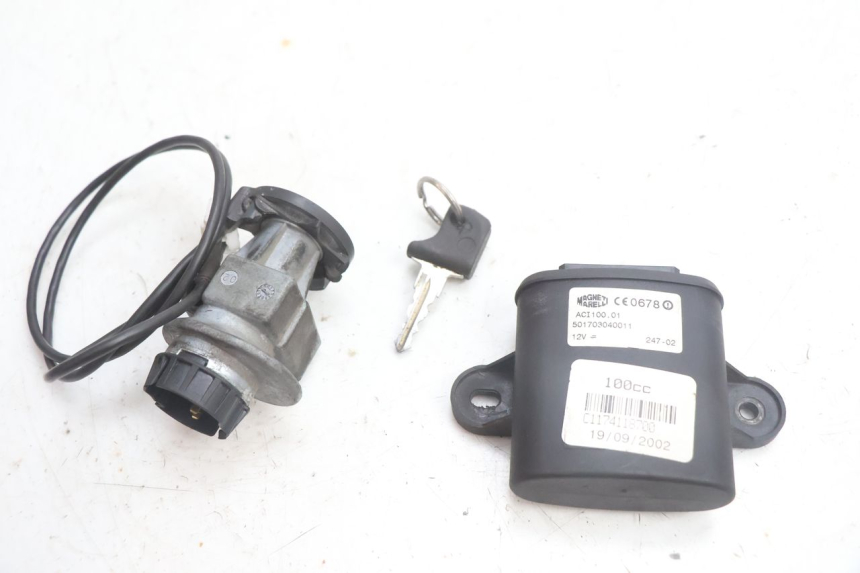 photo de KIT SERRURE CLE NEIMAN PEUGEOT VIVACITY 100 (1999 - 2008) - Vue principale