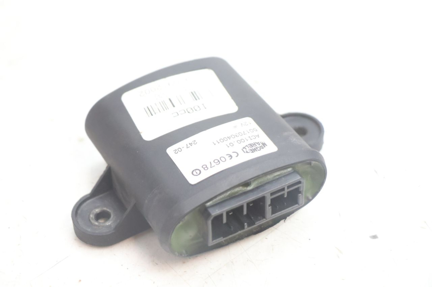 photo de KIT SERRURE CLE NEIMAN PEUGEOT VIVACITY 100 (1999 - 2008) - Détails caractéristiques