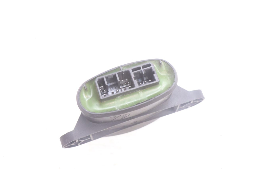 photo de KIT SERRURE CLE NEIMAN PEUGEOT VIVACITY 100 (1999 - 2008) - Zoom composants