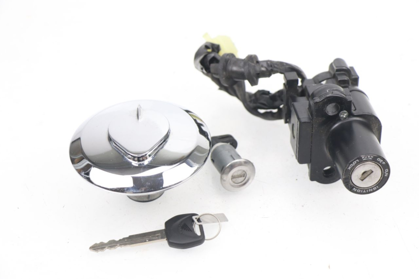 photo de KIT SERRURE CLE NEIMAN HONDA XLV VARADERO 125 (2000 - 2006) - Marquages et références