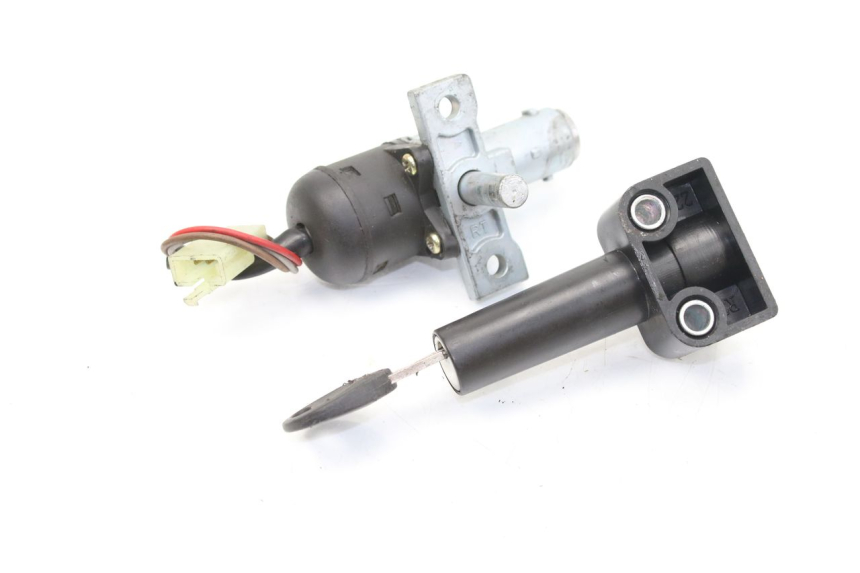 photo de KIT SERRURE CLE NEIMAN YAMAHA SLIDER NAKED 50 (2004 - 2018)