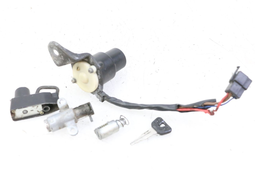 photo de KIT SERRURE CLE NEIMAN YAMAHA XV VIRAGO 535 (1988 - 2004)