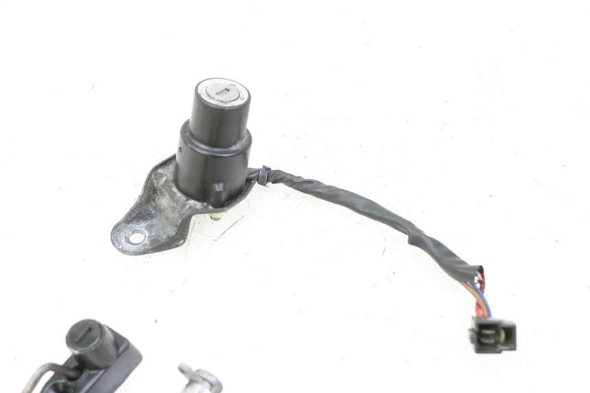 photo de KIT SERRURE CLE NEIMAN YAMAHA XV VIRAGO 535 (1988 - 2004)