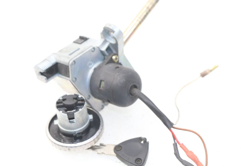 photo de KIT SERRURE CLE NEIMAN YAMAHA YP MAJESTY 125 (1998 - 2001)