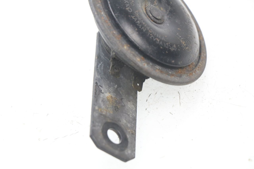 photo de KLAXON TRIUMPH SPEED TRIPLE 1050 (2005 - 2007) - Détail de la pièce