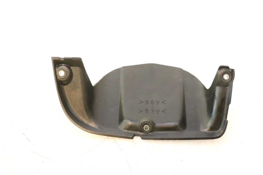 photo de LECHE ROUE YAMAHA FZ8 800 (2010 - 2016) - Gros plan technique