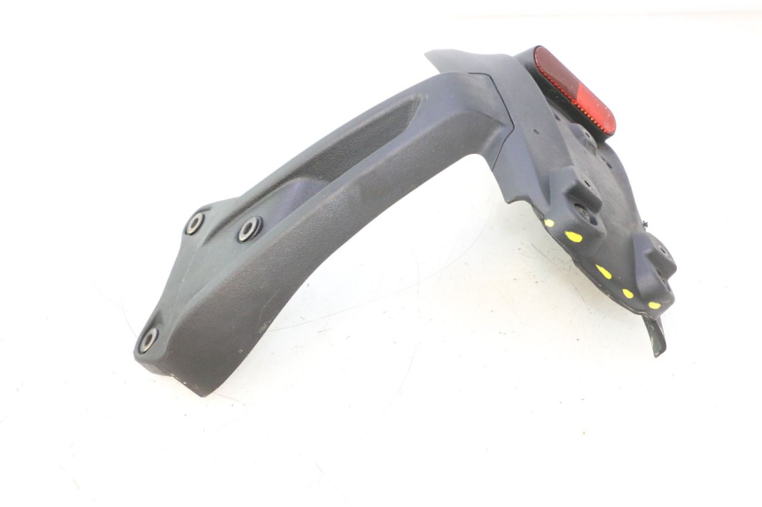 photo de LECHE ROUE PIAGGIO MP3 HPE 530 (2022 - 2026) - Autre angle de vue