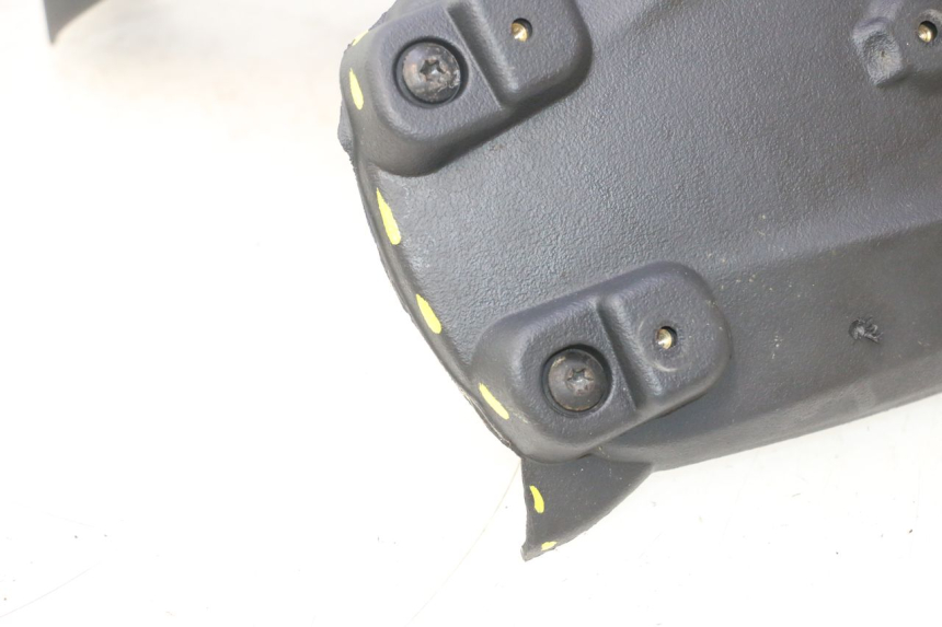 photo de LECHE ROUE PIAGGIO MP3 HPE 530 (2022 - 2026) - Points de fixation