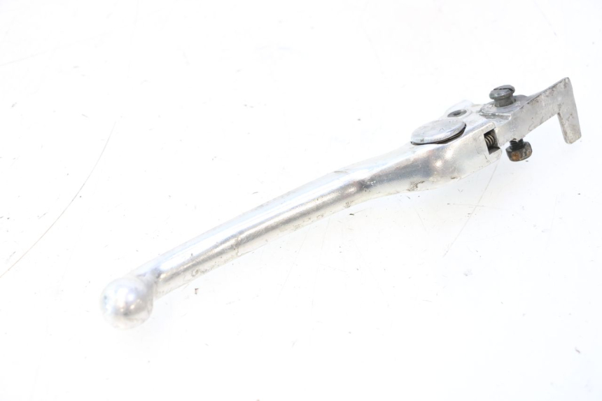 photo de LEVIER FREIN DROIT YAMAHA FJR 1300 (2001 - 2005) - Gros plan technique