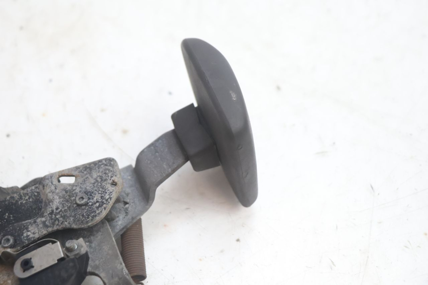 photo de LEVIER FREIN PARKING SUZUKI BURGMAN EXECUTIVE ABS 650 (2006 - 2012) - Autre angle de vue