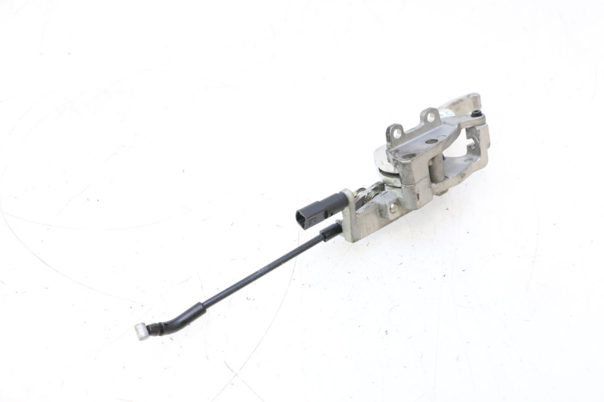 photo de LEVIER FREIN PARKING PIAGGIO MP3 LT 300 (2010 - 2016) - Vue d’ensemble