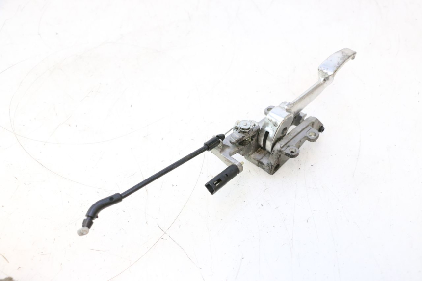 photo de LEVIER FREIN PARKING PIAGGIO MP3 LT 300 (2010 - 2016) - Points de fixation