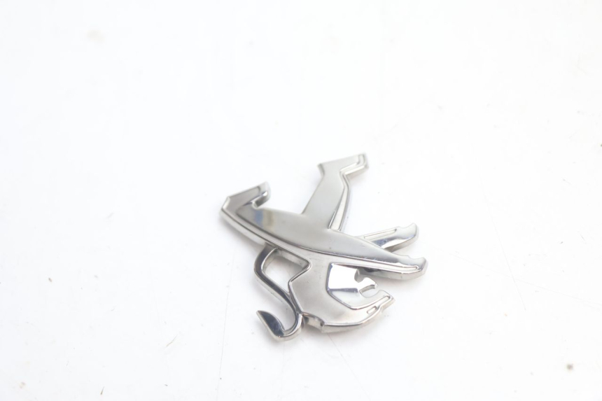 photo de LOGO MARQUE PEUGEOT KISBEE 4T 50 (2018 - 2022) - Zoom état d’usage