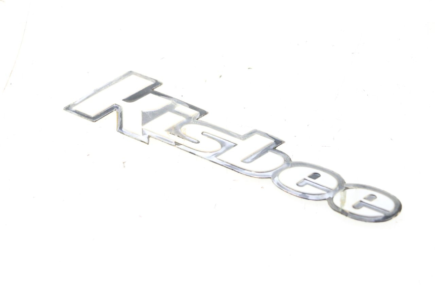 photo de LOGO MARQUE PEUGEOT KISBEE 4T 50 (2018 - 2022) - Gros plan technique