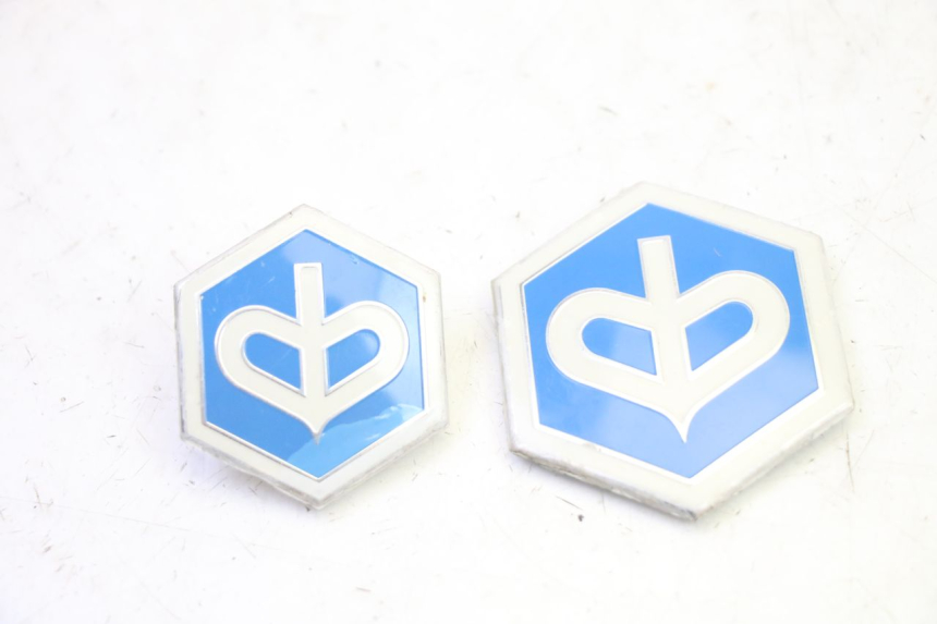 photo de LOGO MARQUE PIAGGIO MP3 RL 250 (2006 - 2010) - Détail de la pièce