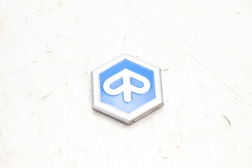 photo de LOGO MARQUE PIAGGIO NEW TYPHOON 50 (2018 - 2021) - Vue principale