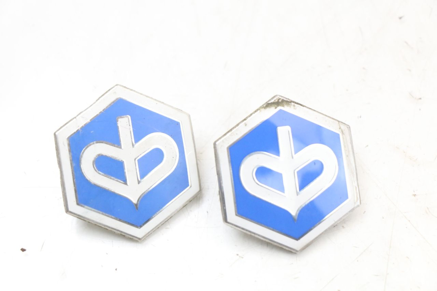photo de LOGO MARQUE PIAGGIO X10 125 (2012 - 2017)