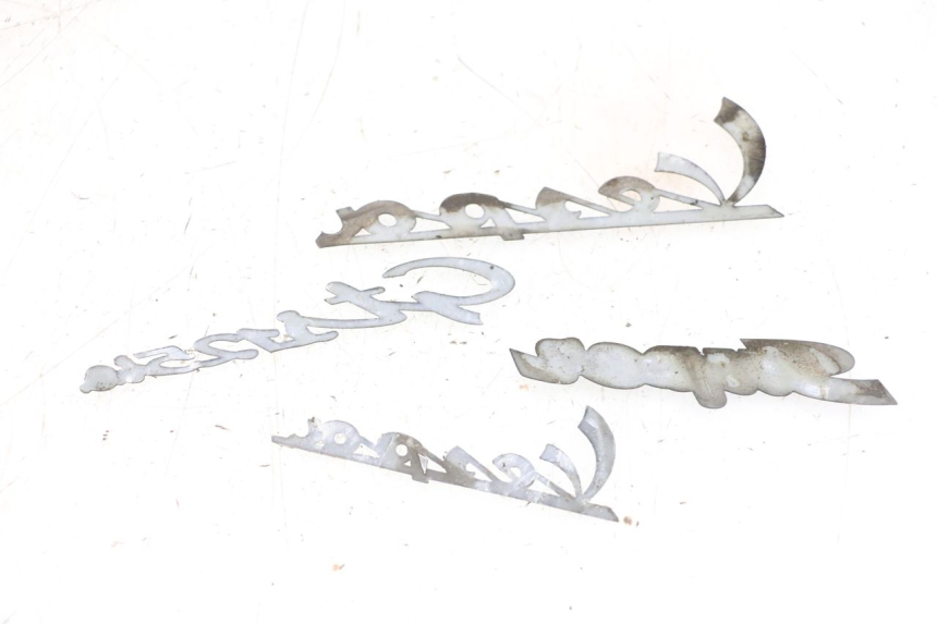 photo de LOGO MARQUE PIAGGIO VESPA GTS SUPER IE 125 (2009 - 2016) - Détail de la pièce