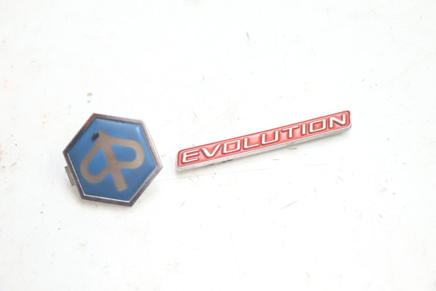 photo de LOGO MARQUE PIAGGIO X9 EVOLUTION 125 (2003 - 2007) - Vue principale