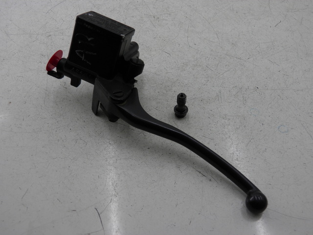 photo de MAITRE CYLINDRE FREIN ARRIERE HONDA FES S-WING SWING ABS 125 (2007 - 2015)