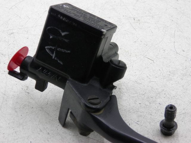 photo de MAITRE CYLINDRE FREIN ARRIERE HONDA FES S-WING SWING ABS 125 (2007 - 2015)