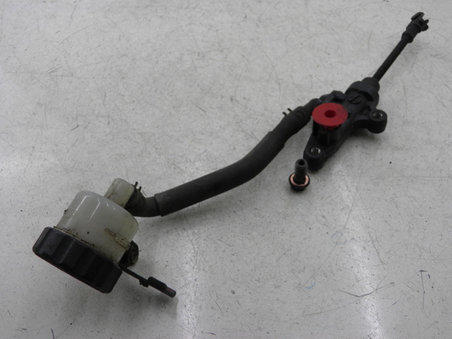 photo de MAITRE CYLINDRE ARRIERE YAMAHA TDM 850 (1996 - 2001)