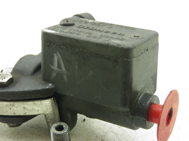 photo de MAITRE CYLINDRE AVANT APRILIA LEONARDO 125 (1999 - 2001)