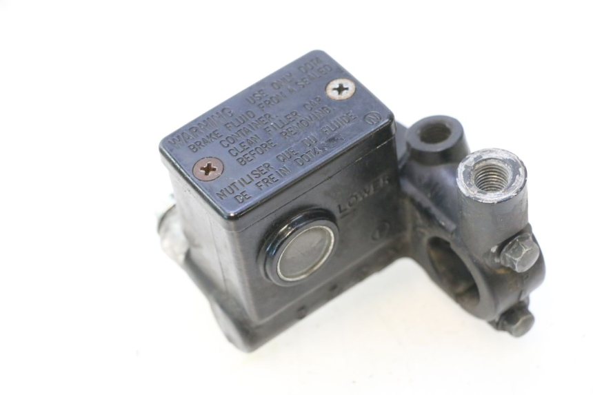 photo de MAITRE CYLINDRE AVANT SUZUKI BURGMAN 125 (2007 - 2014) - Détail de la pièce